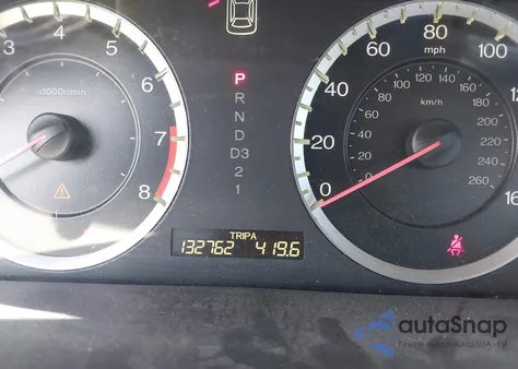 2010 Honda Accord 2.4 Lx из США, поврежденный, VIN 1HGCP2F32AA070330